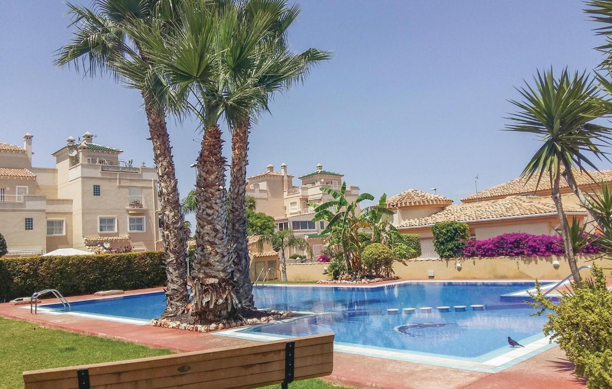 Cozy Home In Orihuela Costa With Kitchen Dehesa de Campoamor  Eksteriør billede