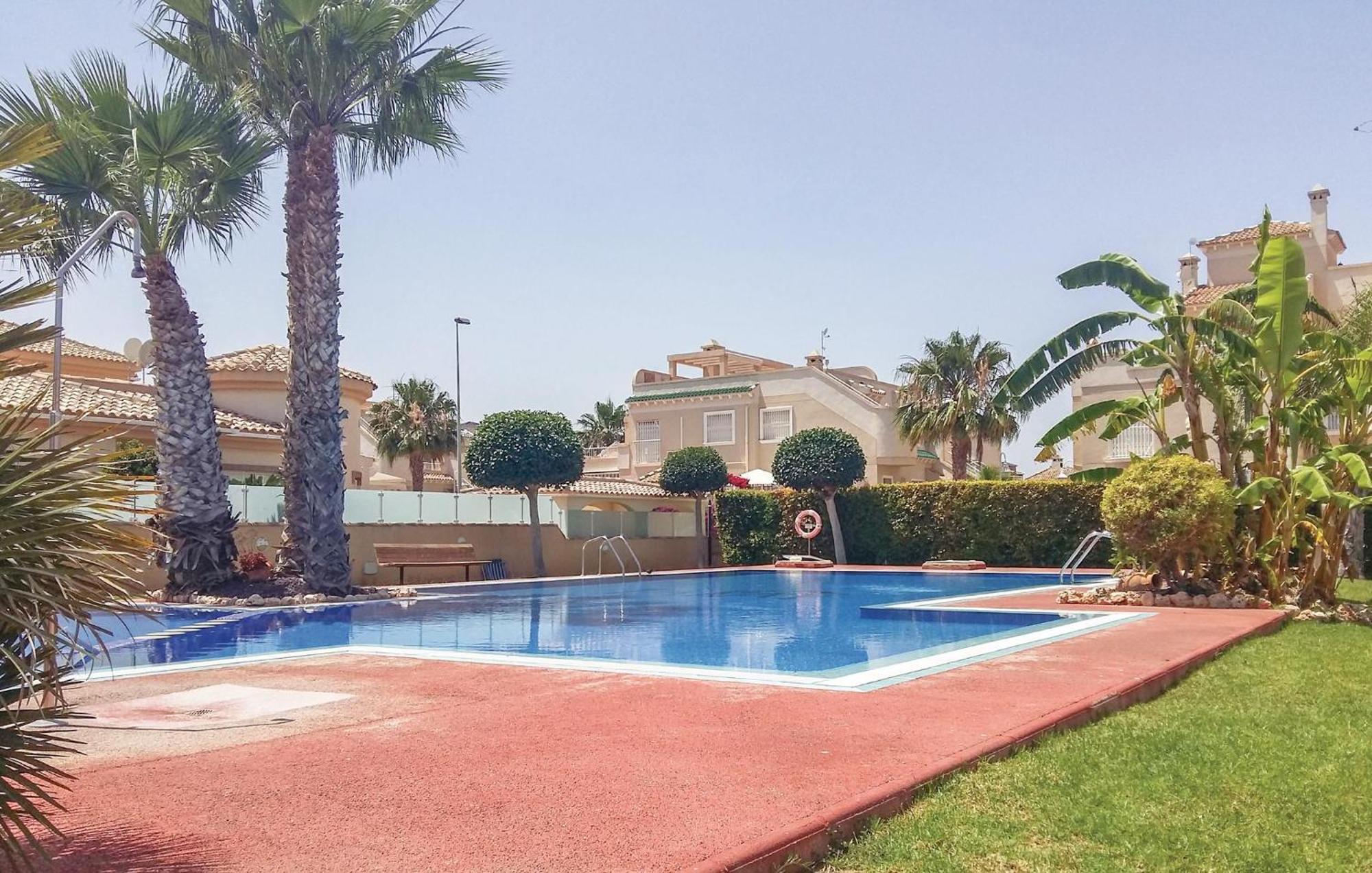 Cozy Home In Orihuela Costa With Kitchen Dehesa de Campoamor  Eksteriør billede